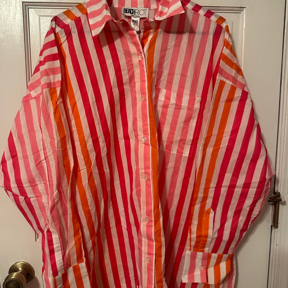 Pretty colored button up